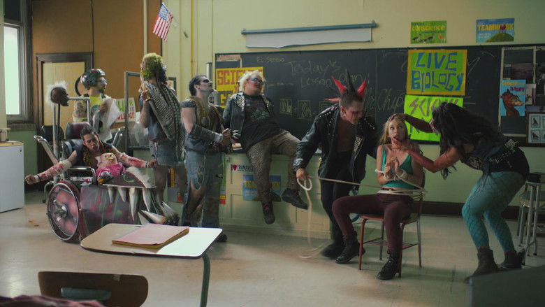 кадр из фильма Атомная школа: Возвращение. Часть 2