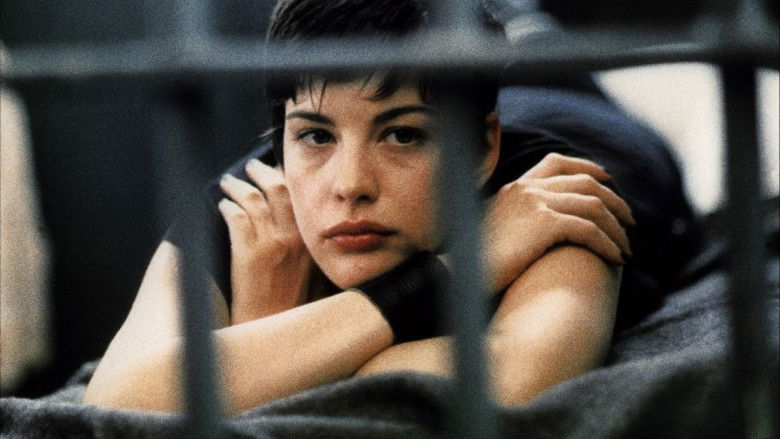 кадр из фильма Колесо фортуны