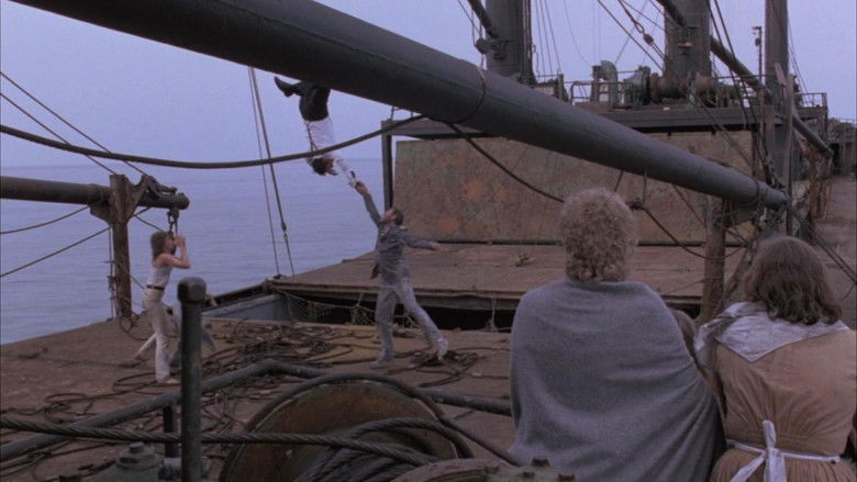 кадр из фильма Корабль смерти