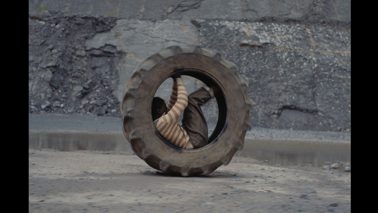 кадр из фильма Вверх