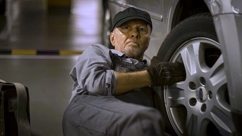 кадр из фильма Solid Gold