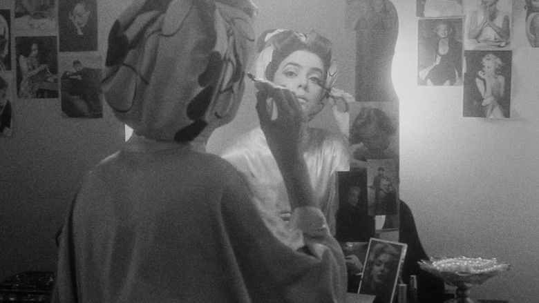 кадр из фильма INSANIAM