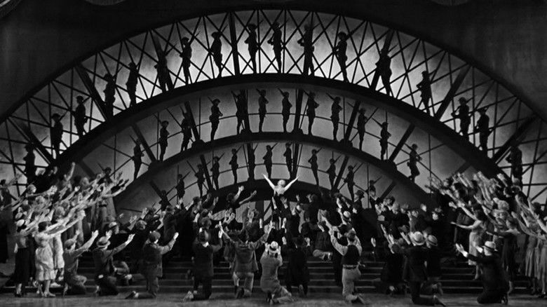 кадр из фильма Золотоискатели 1933-го года