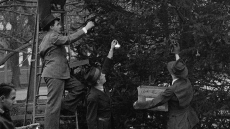 кадр из фильма The National Christmas Tree, A Century of Celebration