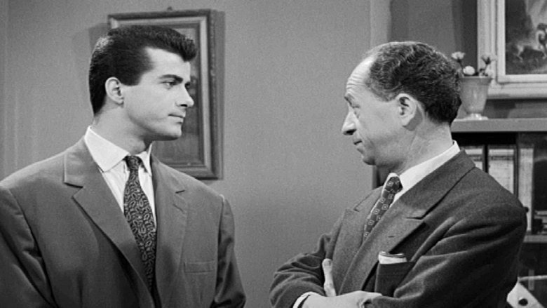 кадр из фильма Ο Χρυσός και ο Τενεκές