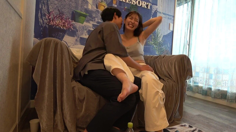 кадр из фильма 横浜デートして、野外キスして、イチャついて流れでラブホに入って一発射精してももう1回ヤリたい… ノーカットハメ撮り中出し2本番と顔射。美谷朱音と休日のプライベートSEX120分