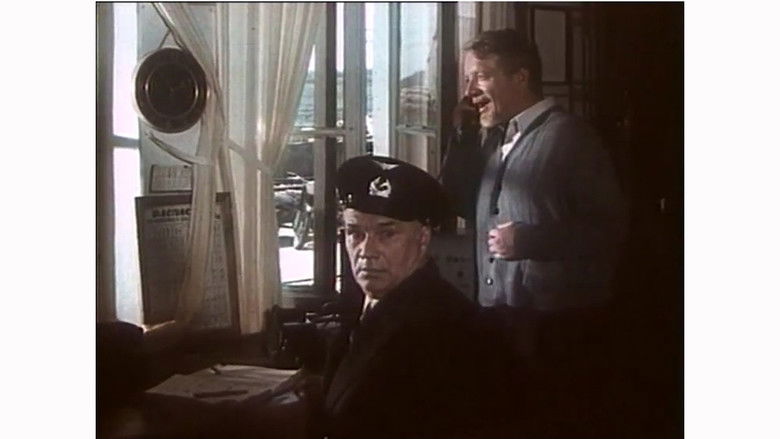 кадр из фильма Стоянка поезда - две минуты