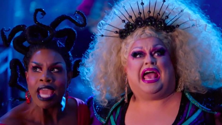 кадр из фильма Huluween Dragstravaganza