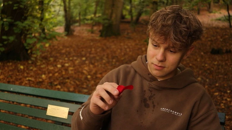 кадр из фильма Alone - The Short Film