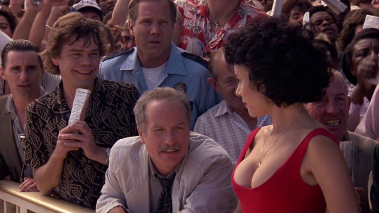 кадр из фильма Скачи во весь опор!