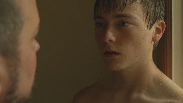 кадр из фильма The Space Between Us