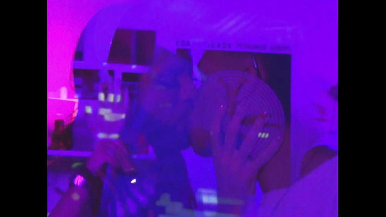 кадр из фильма Na Casa dos 20