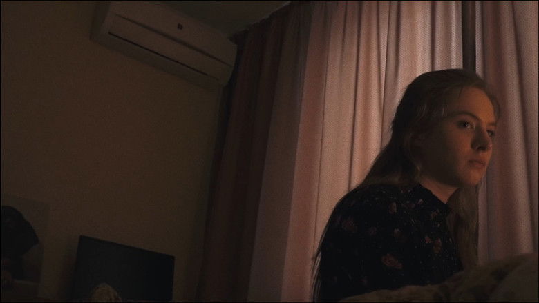 кадр из фильма Матір: Частина Перша