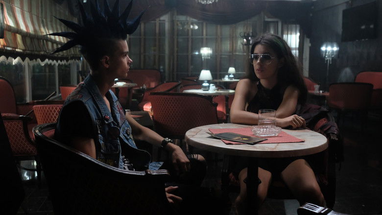 кадр из фильма Мирное время