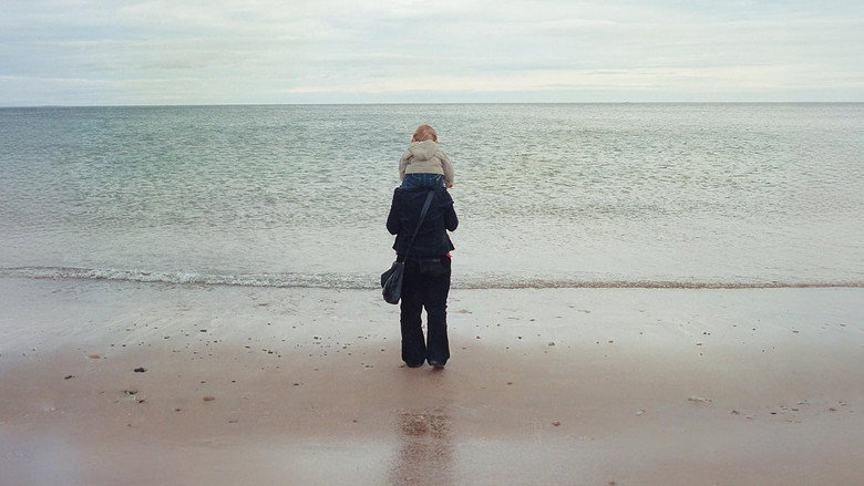 кадр из фильма Motherboard