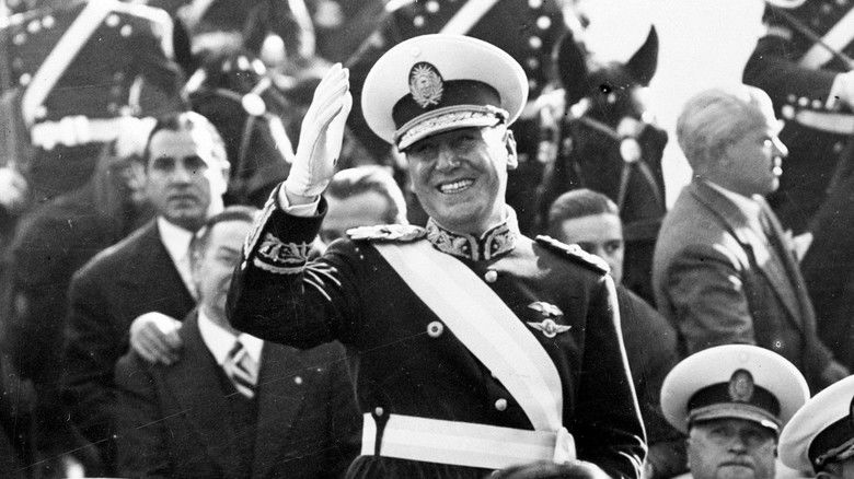 кадр из фильма Perón. Sinfonía del Sentimiento