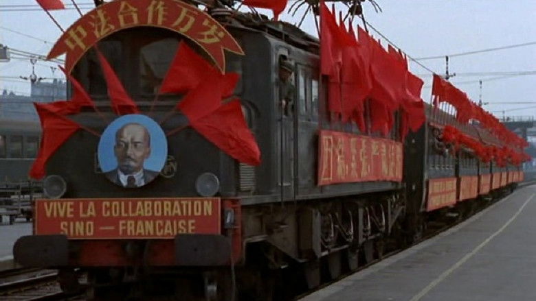 кадр из фильма Китайцы в Париже