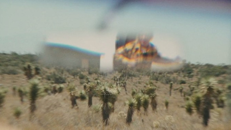 кадр из фильма Amblin'