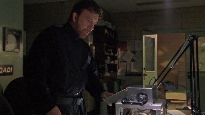 кадр из фильма Человек президента: Линия на песке