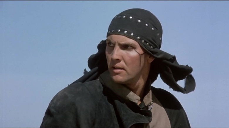 кадр из фильма Стальной рассвет