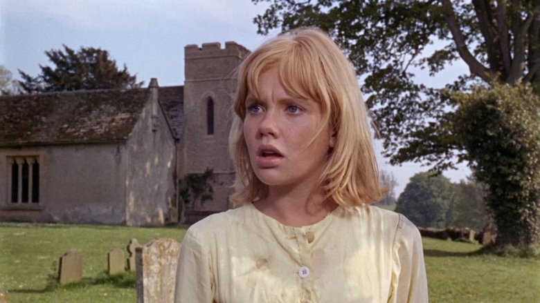 кадр из фильма Sky West and Crooked