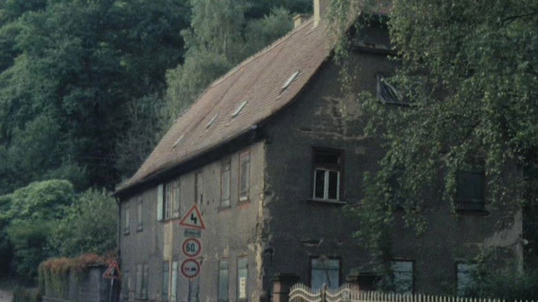 кадр из фильма Mein Herz schlägt Blau - Ella Bergmann-Michel