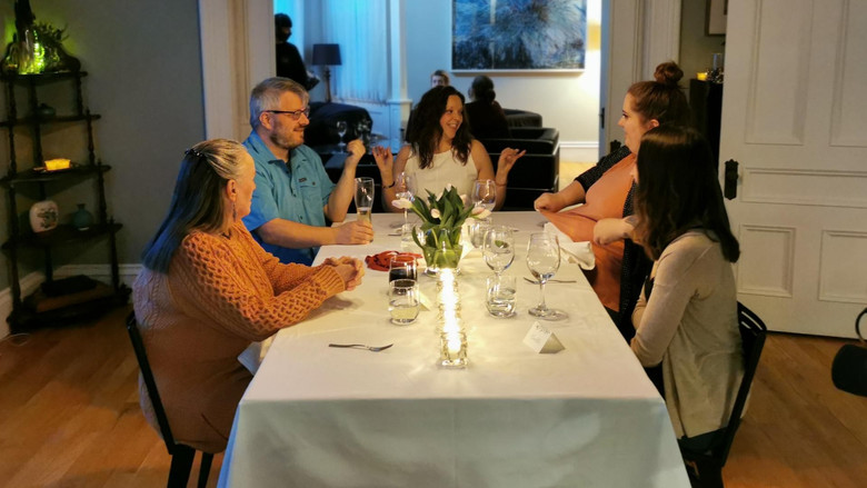 кадр из фильма September 7, 2012