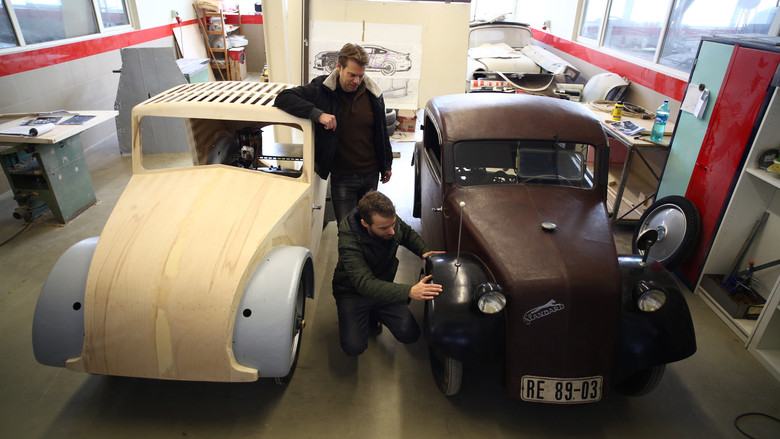 кадр из фильма Ganz: How I Lost My Beetle