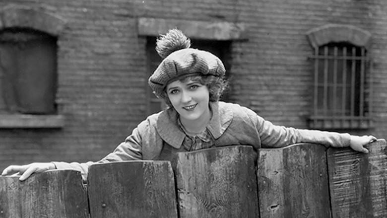 кадр из фильма Little Annie Rooney