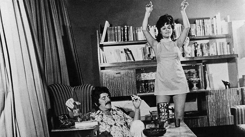 кадр из фильма Malteses, Burgueses e às Vezes...