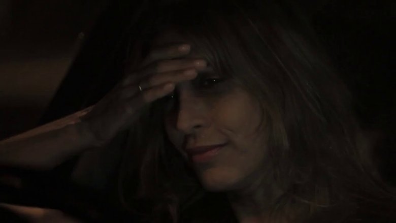 кадр из фильма A Parede