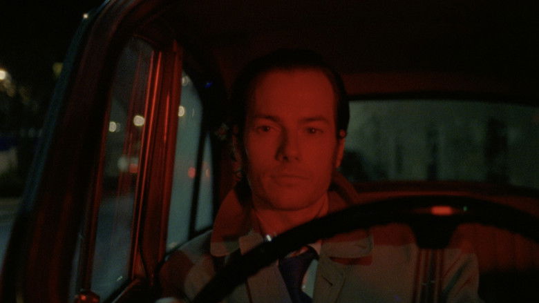 кадр из фильма Blue Christmas