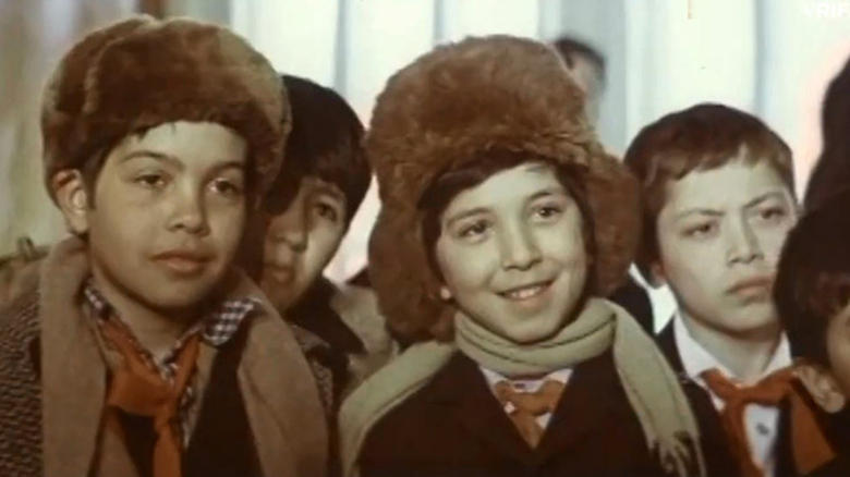 кадр из фильма Чужая пятёрка