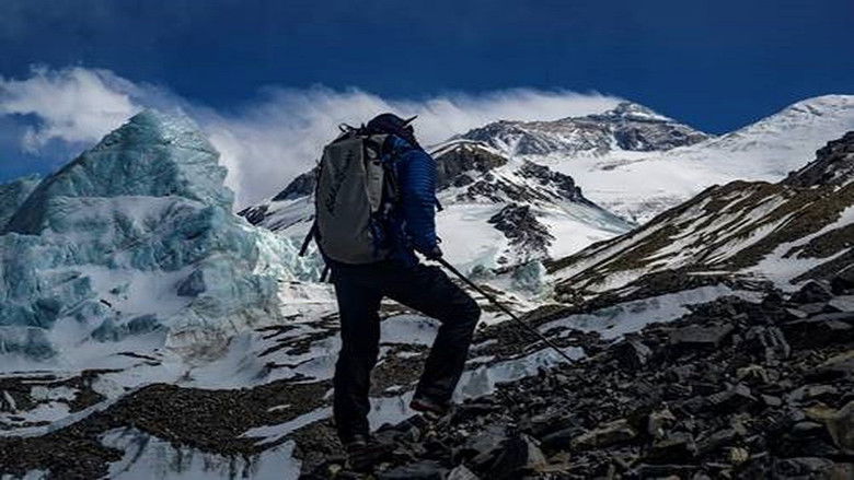 кадр из фильма To Live or Die on Everest