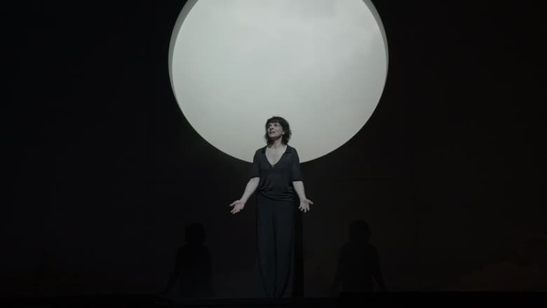 кадр из фильма Antigone at the Barbican