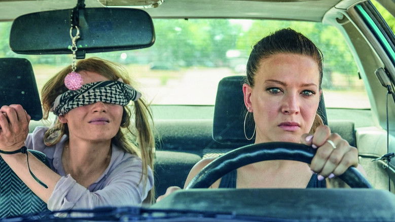 кадр из фильма Подруги поневоле