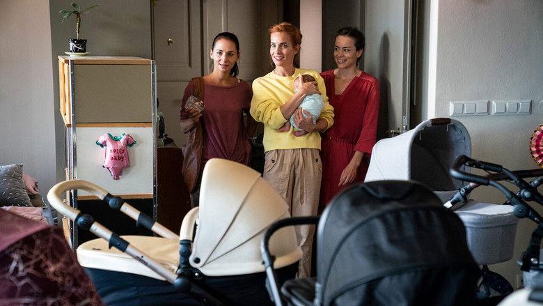 кадр из фильма Мамочки