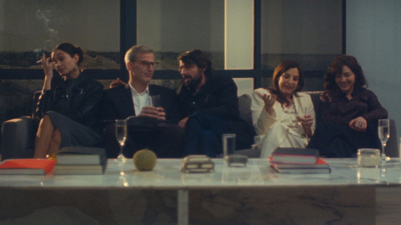 кадр из фильма El arte es oscuro y está lleno de horrores