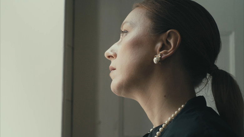 кадр из фильма Totally Normal Sometimes Weird