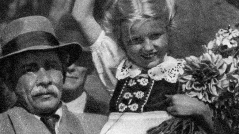 кадр из фильма Жизнь в цитадели