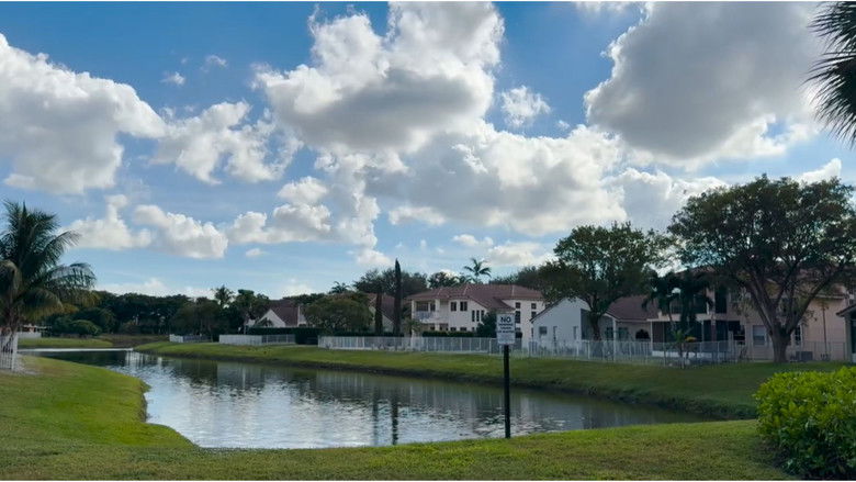 кадр из фильма 11-22-2025