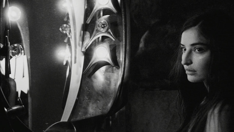 кадр из фильма Божественность