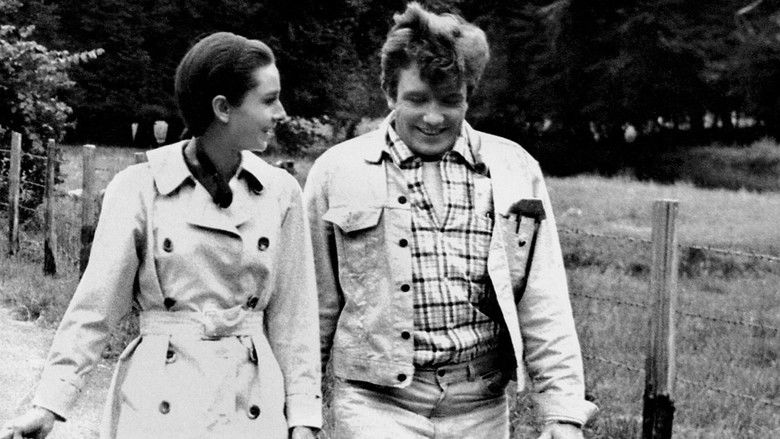 кадр из фильма Двое в пути