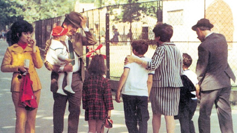 кадр из фильма Imam dvije mame i dva tate