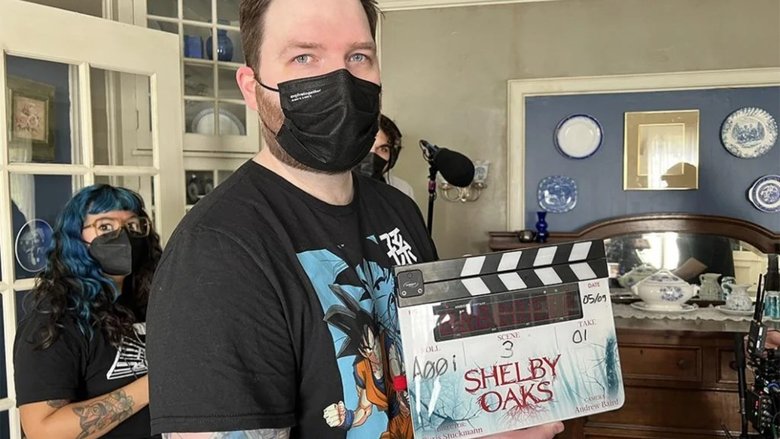 кадр из фильма Шелби Оукс. Город-призрак