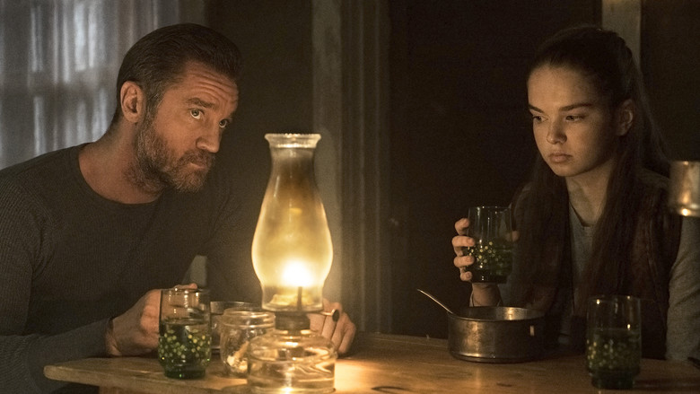 кадр из фильма Охота на волка