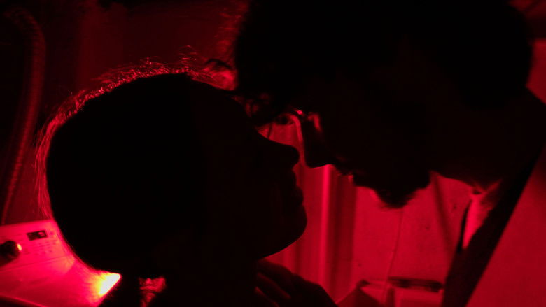 кадр из фильма Mensonges Blancs