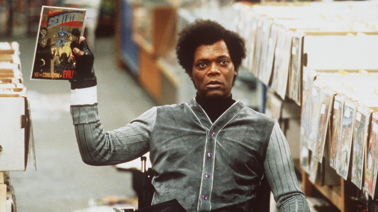 кадр из фильма Неуязвимый