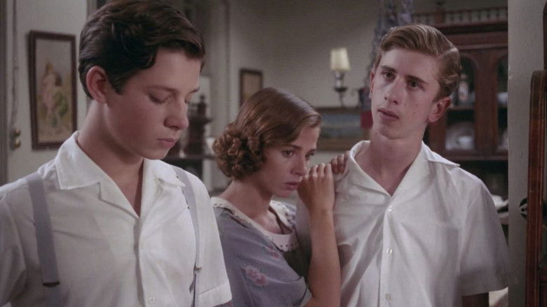 кадр из фильма Las bicicletas son para el verano