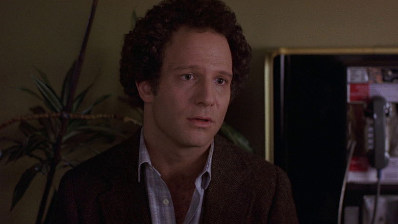 кадр из фильма Современный роман